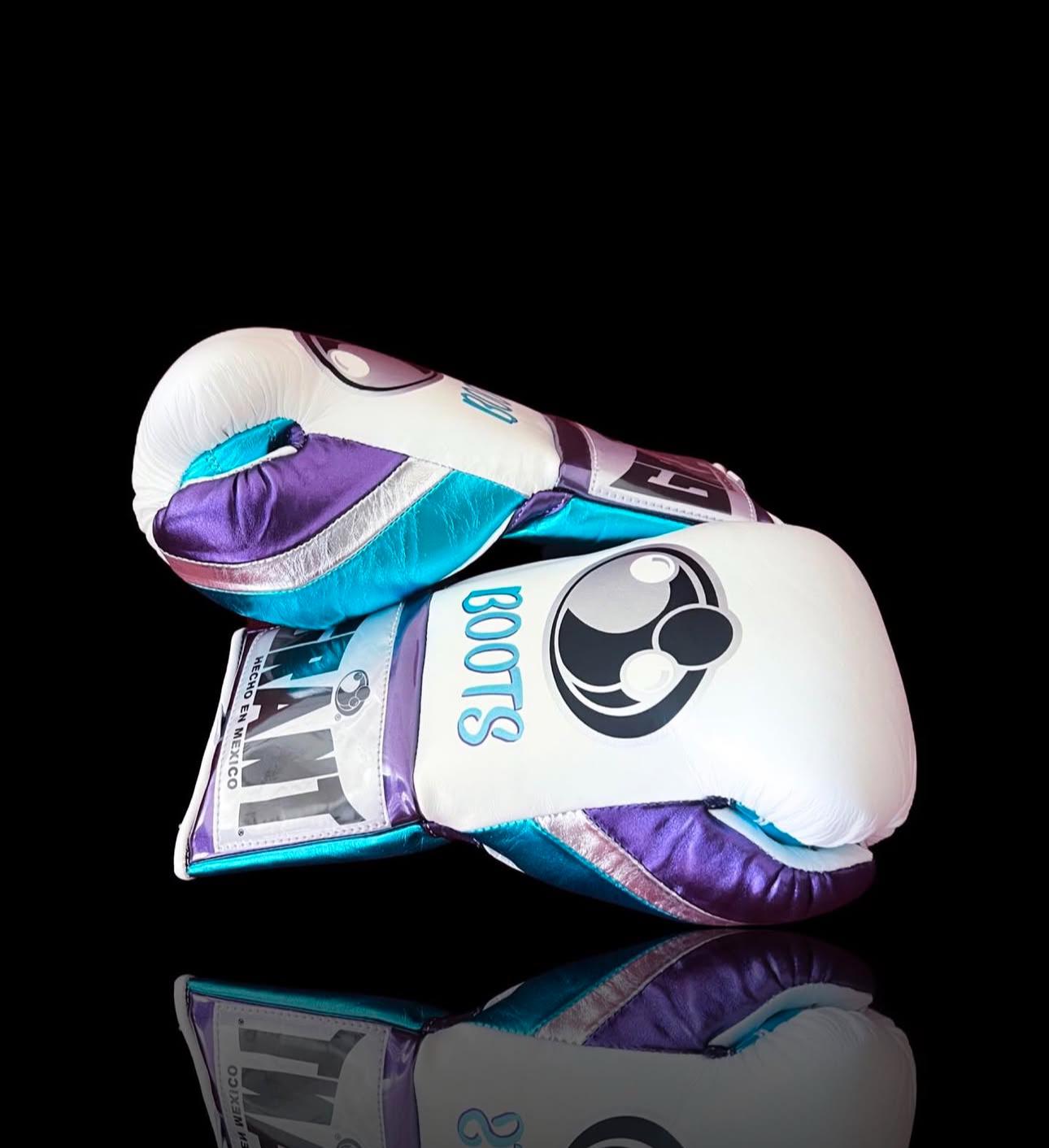 Personalized boxing glove, just like orignal Grant Gloves