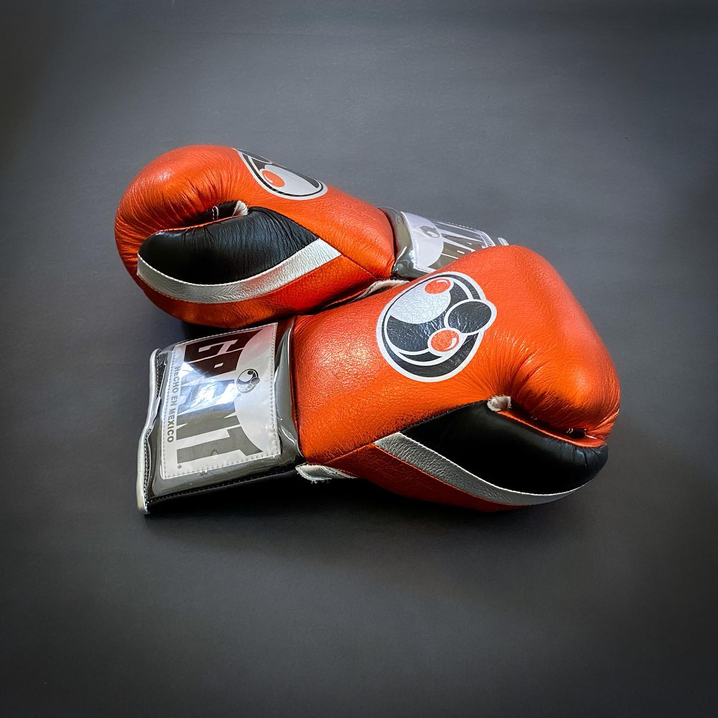 Personalized boxing glove, just like orignal Grant Gloves
