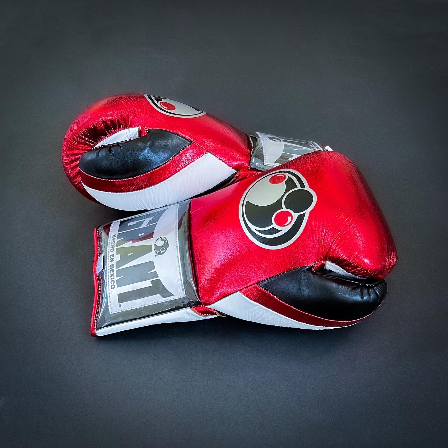 Personalized boxing glove, just like orignal Grant Gloves