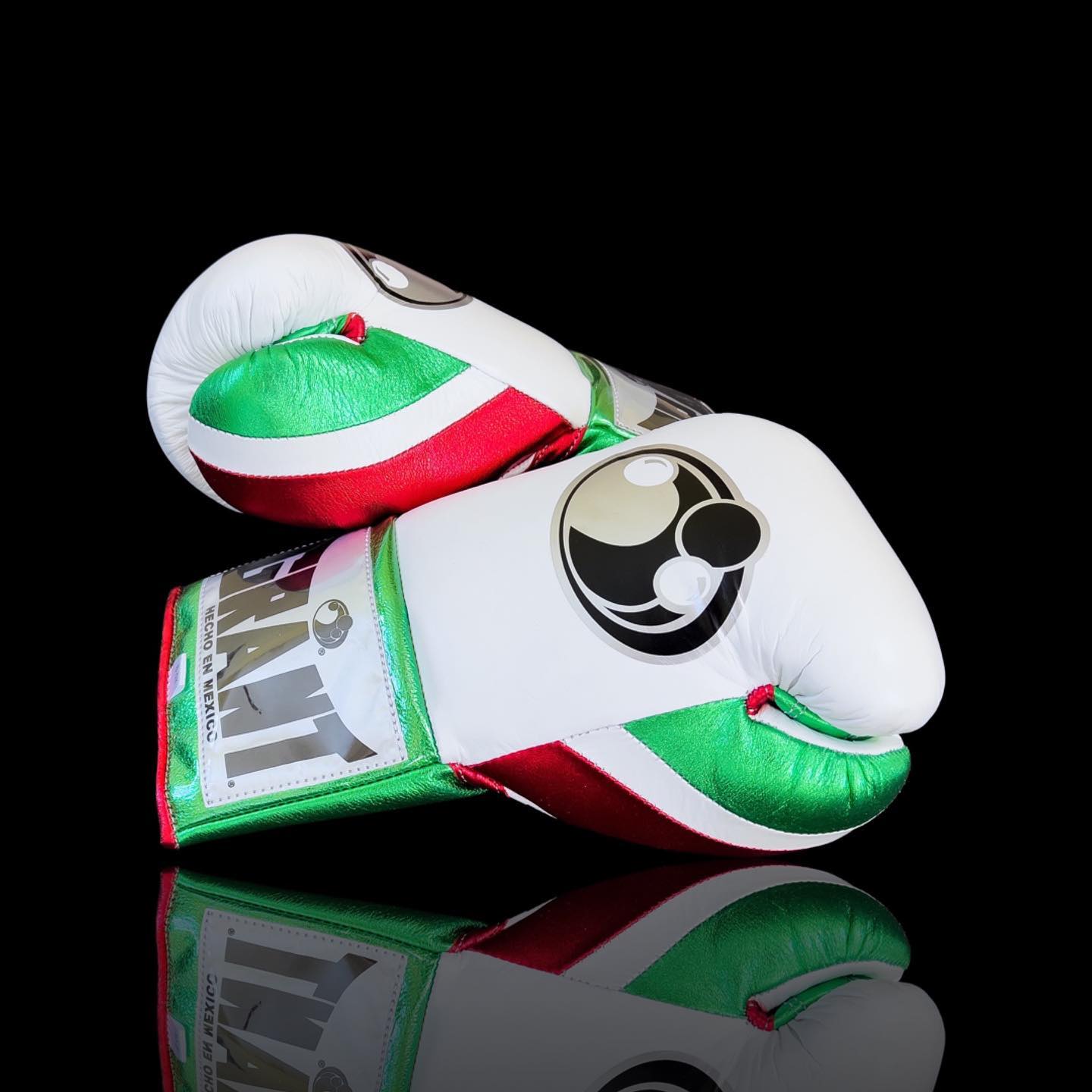 Personalized boxing glove, just like orignal Grant Gloves