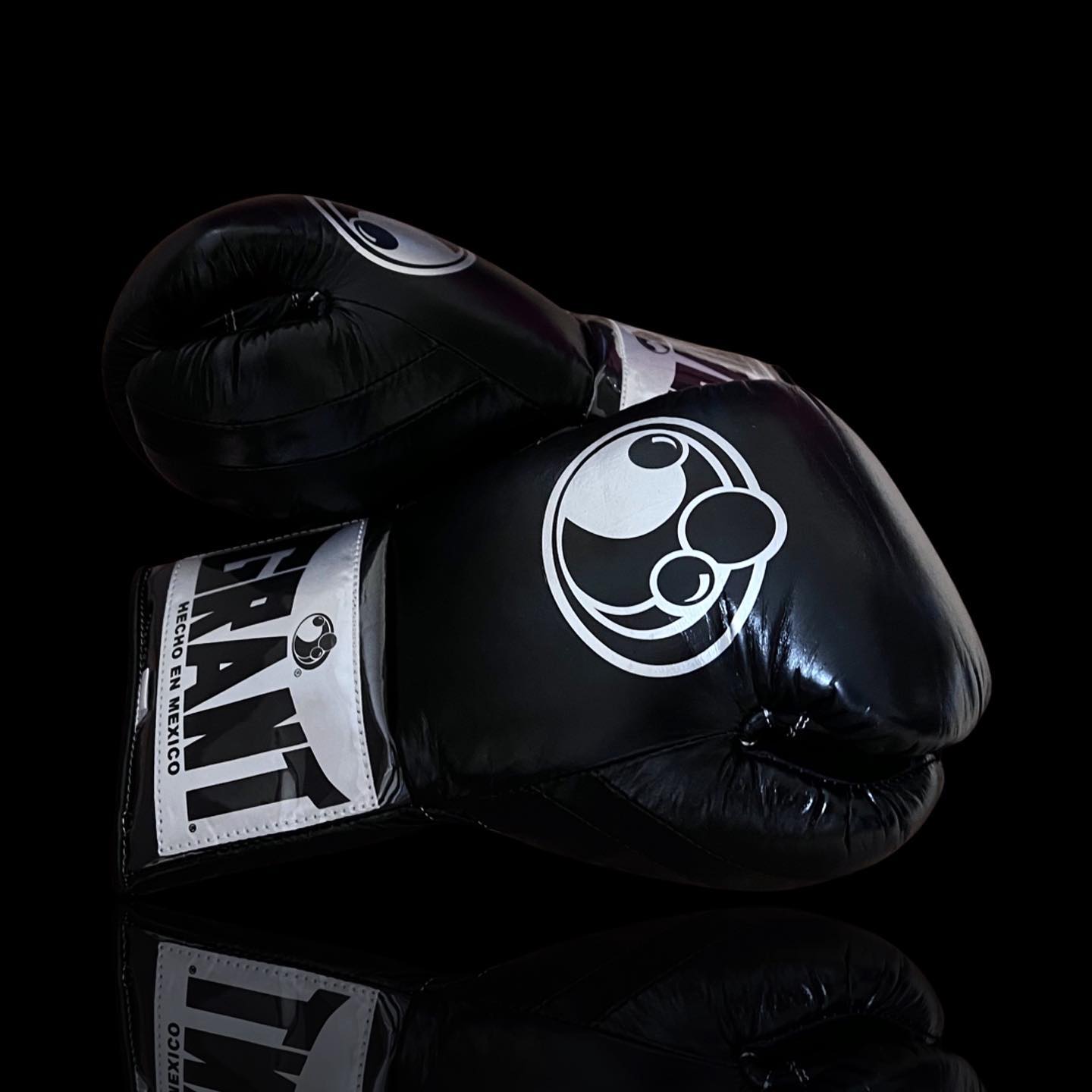 Personalized boxing glove, just like original GRANT gloves