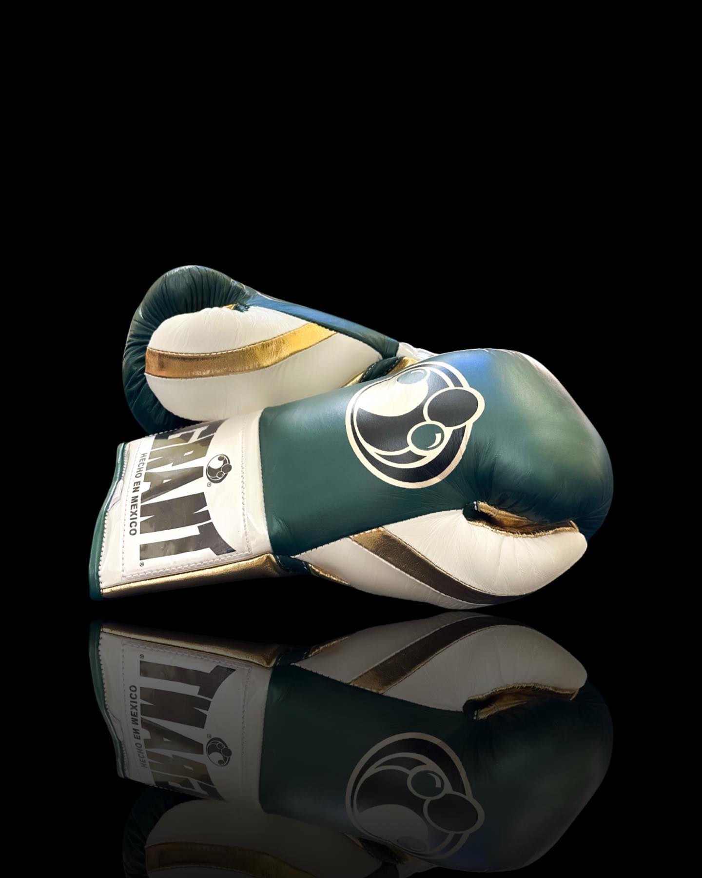 Personalized boxing glove, just like orignal Grant Gloves