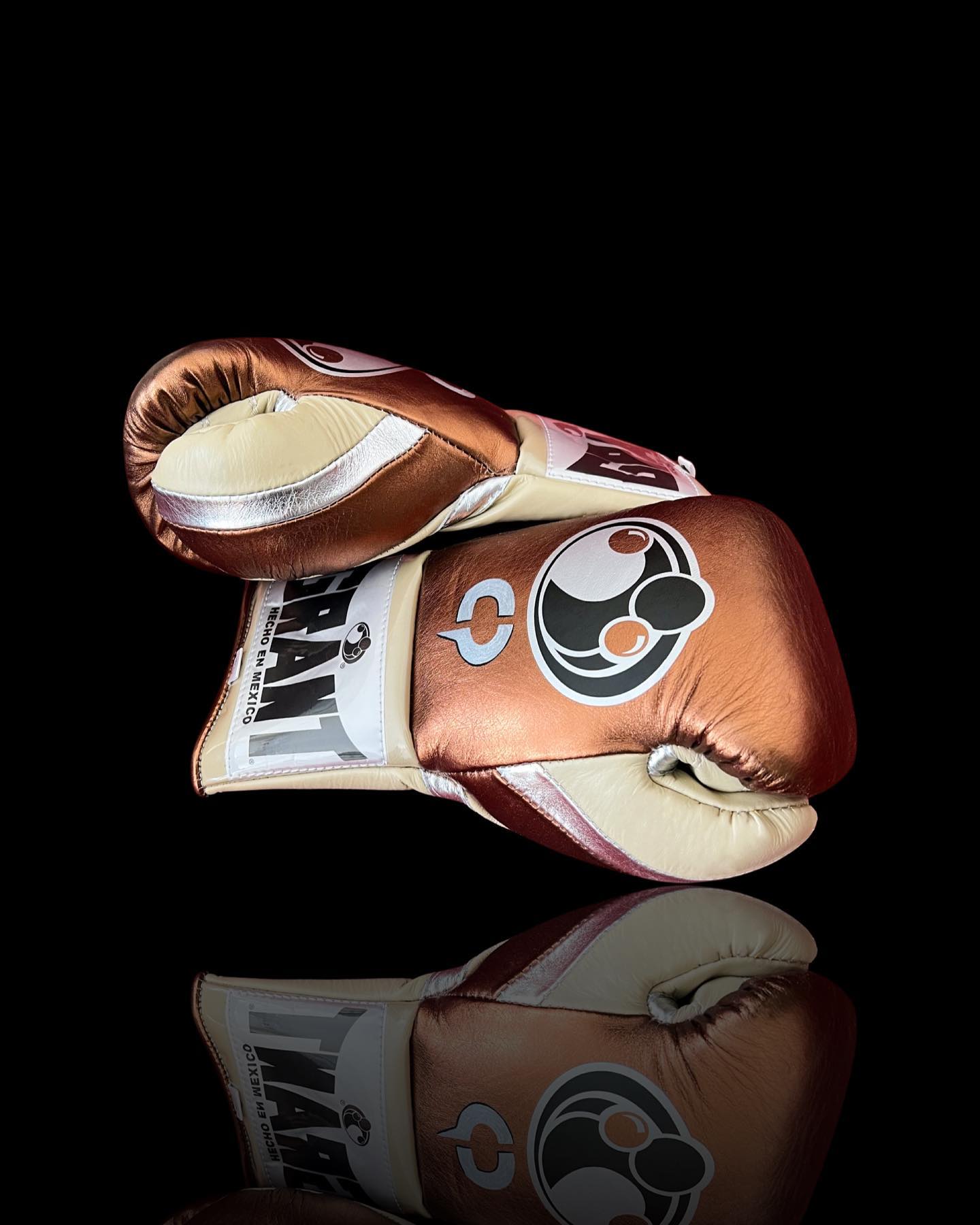 Personalized boxing glove, just like orignal Grant Gloves