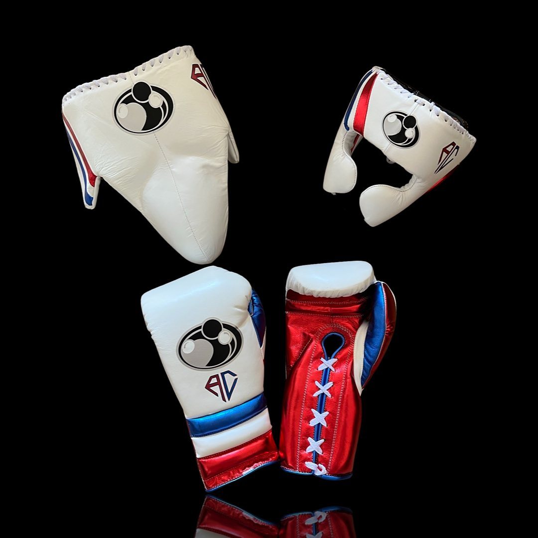 Personalized boxing set, just like orignal