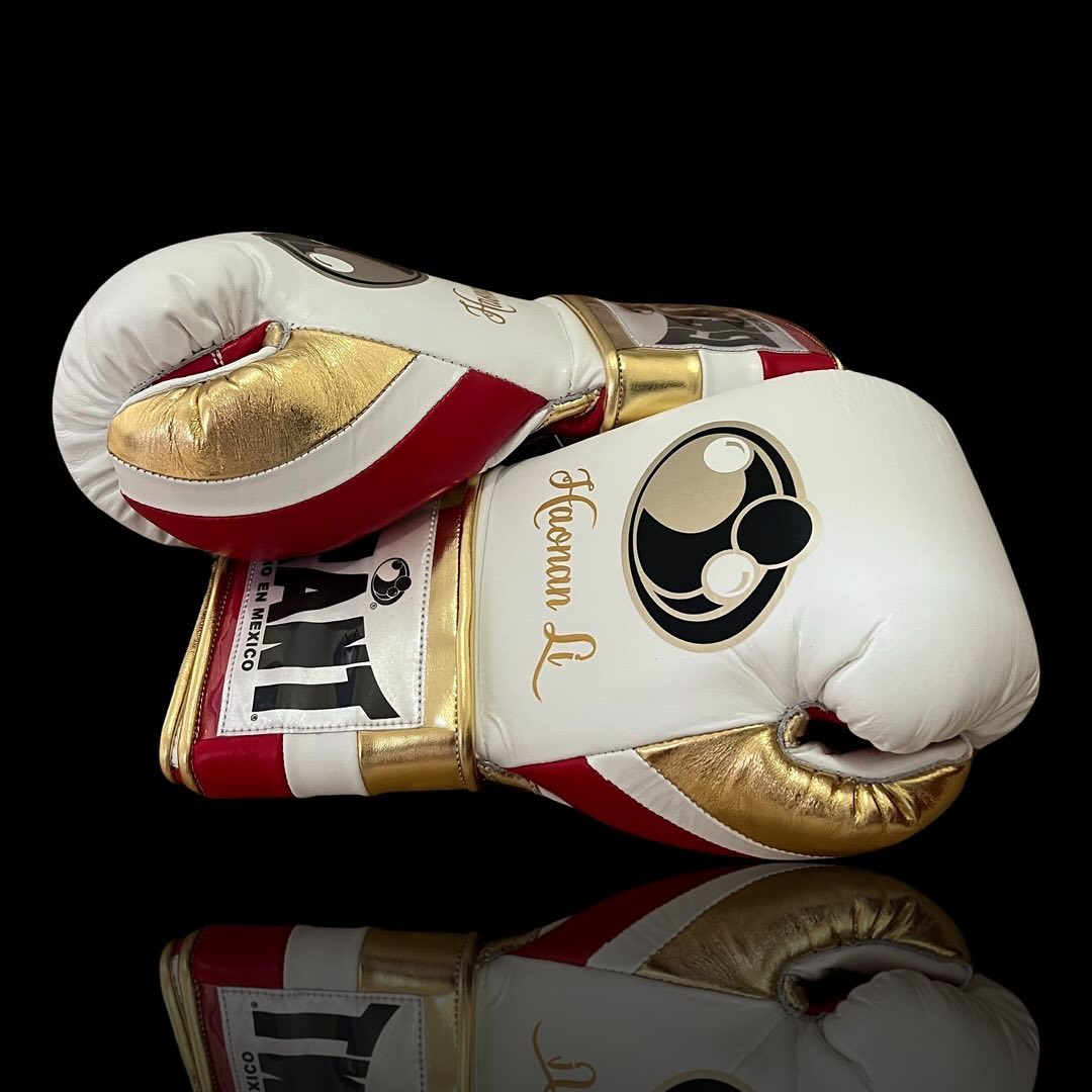 Personalized boxing glove, just like orignal Grant Gloves