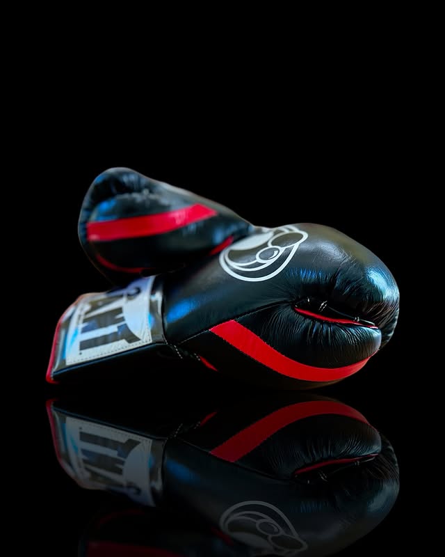 Personalized boxing glove, just like orignal_BN