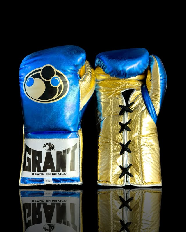 Personalized boxing glove, just like orignal_BN