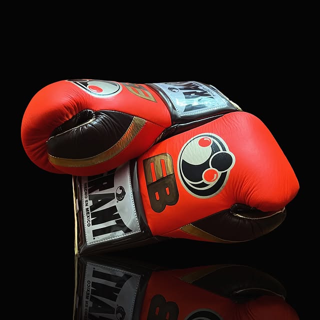 Personalized boxing glove, just like original GRANT gloves_BN