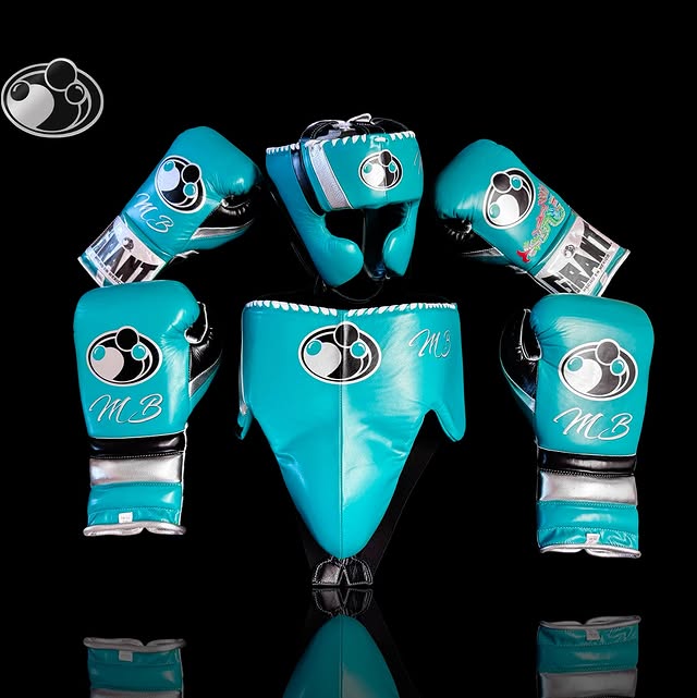 Personalized boxing set, just like orignal