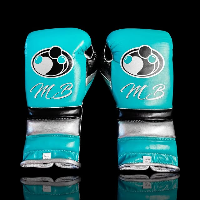 Personalized boxing set, just like orignal