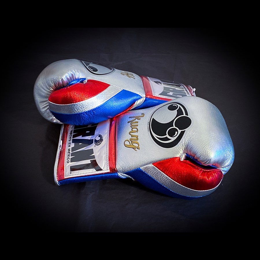 Personalized boxing glove, just like orignal Grant Gloves