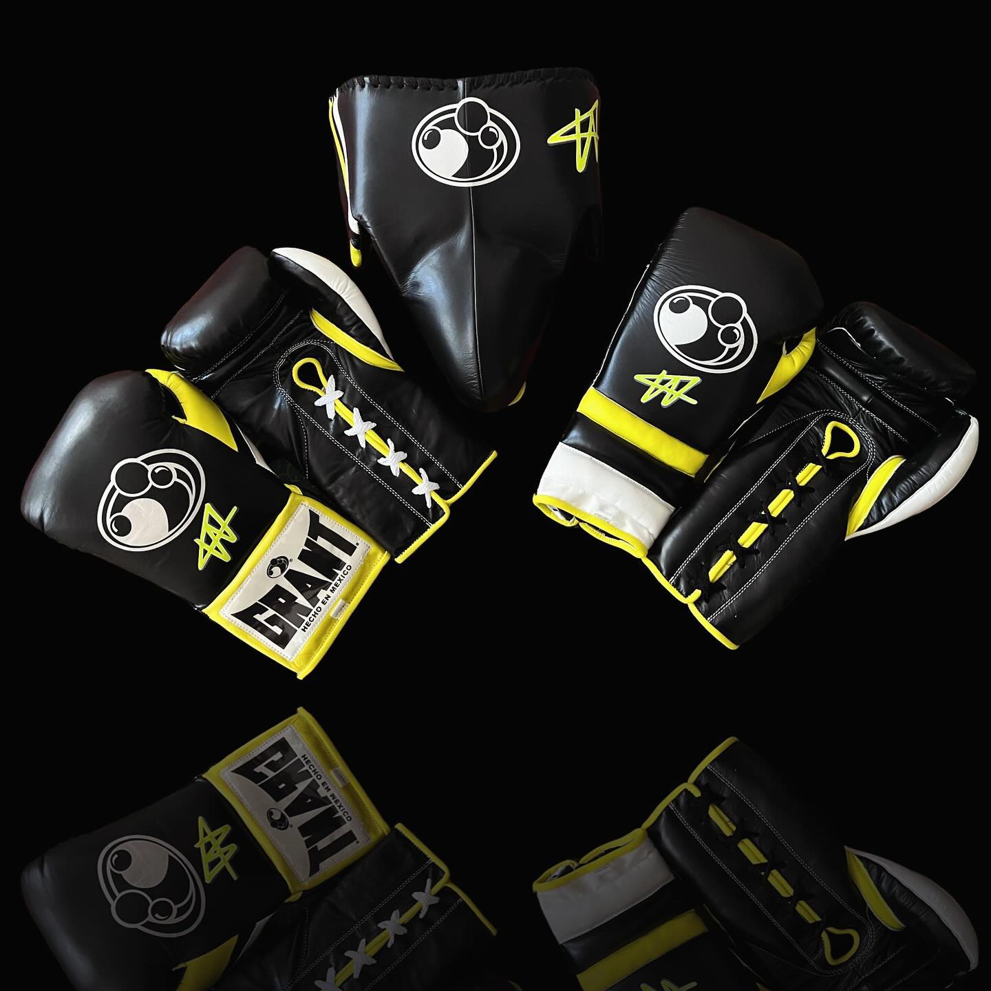 Personalized boxing set, just like orignal