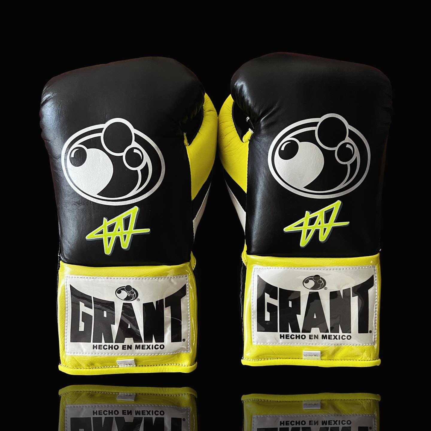 Personalized boxing set, just like orignal