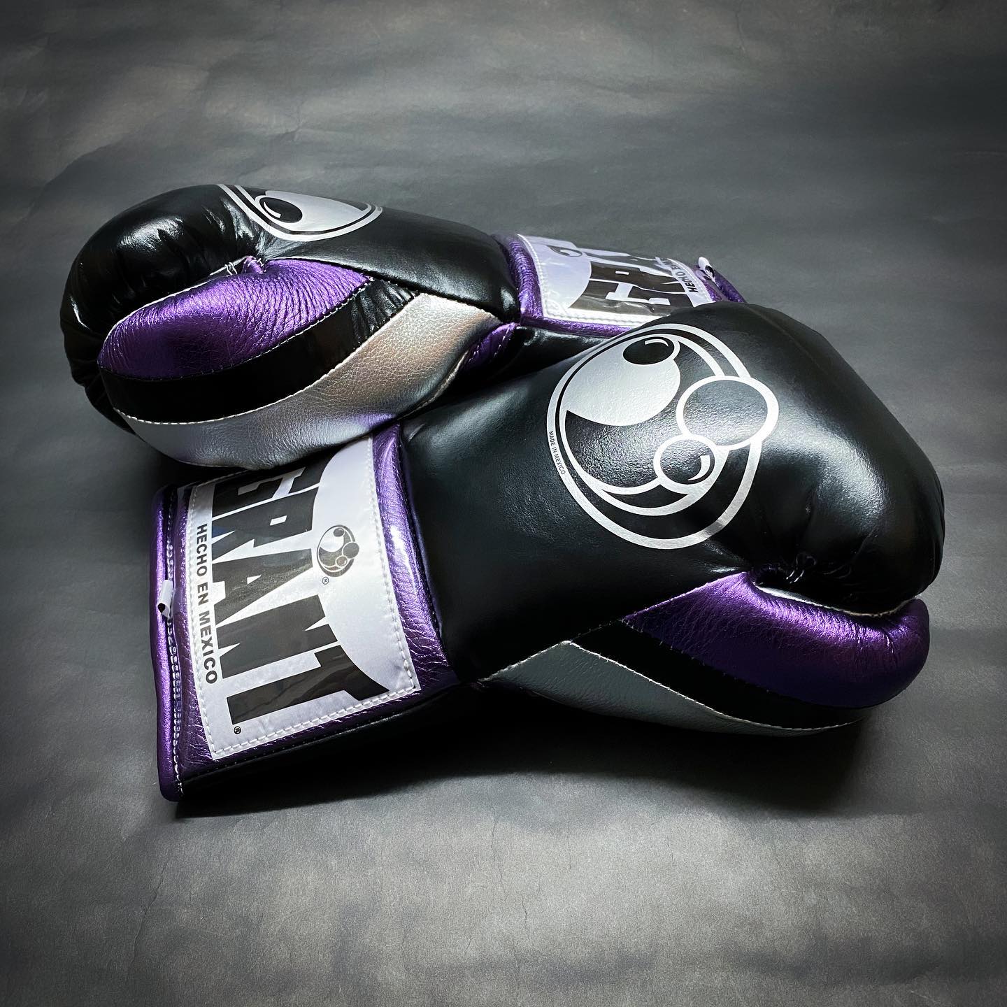 Personalized boxing glove, just like origna_BN
