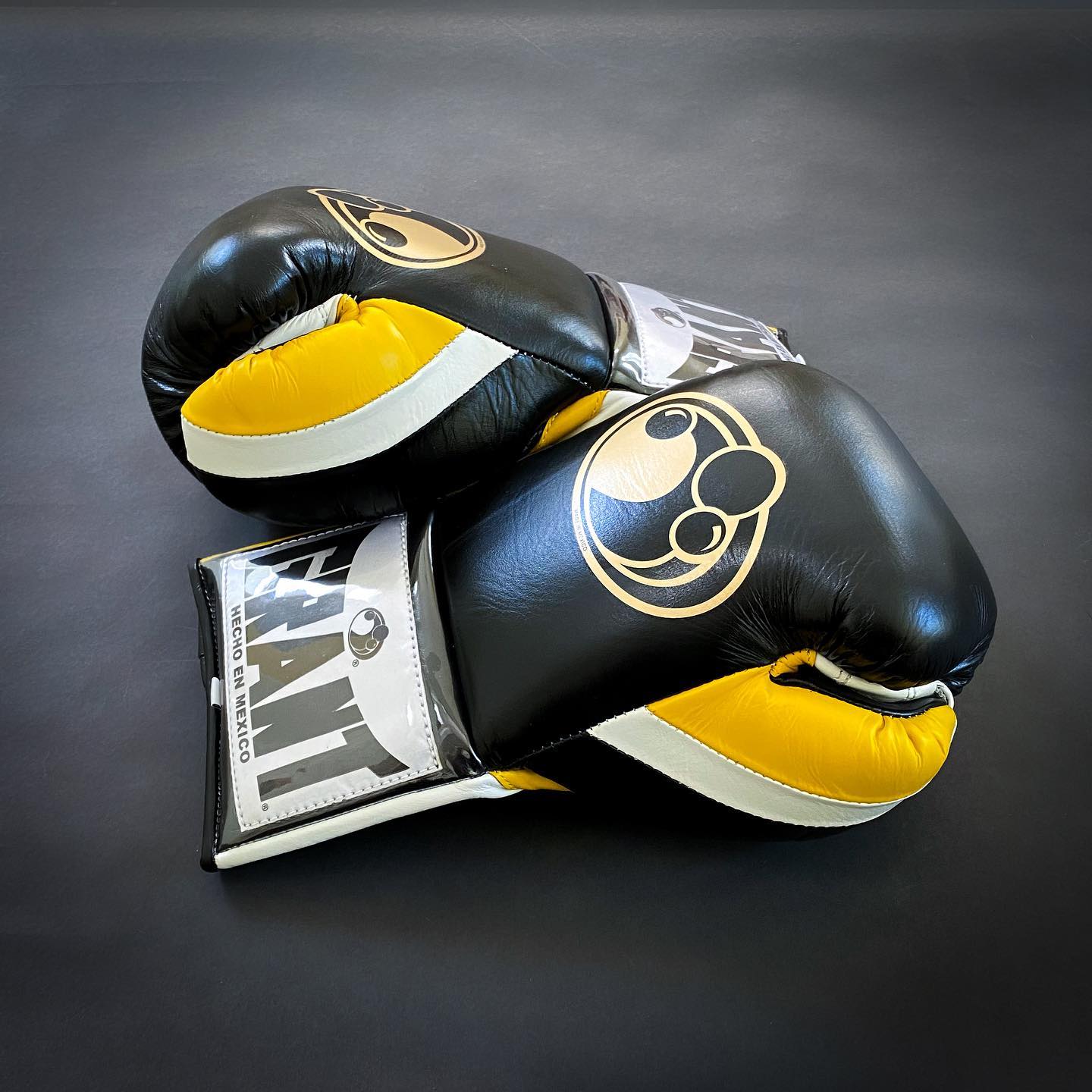 Personalized boxing glove, just like orignal Grant Gloves