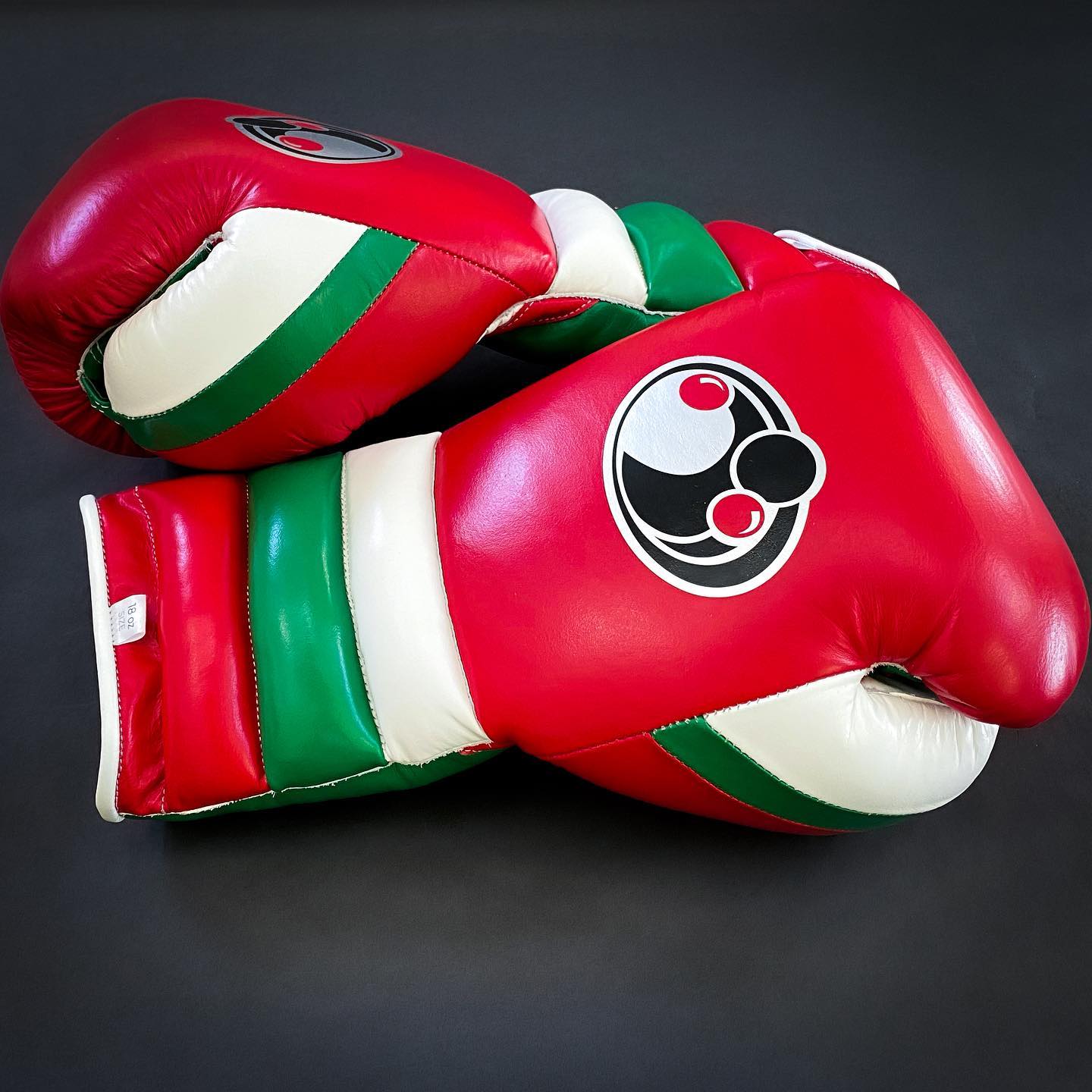 Personalized boxing glove, just like orignal Grant Gloves