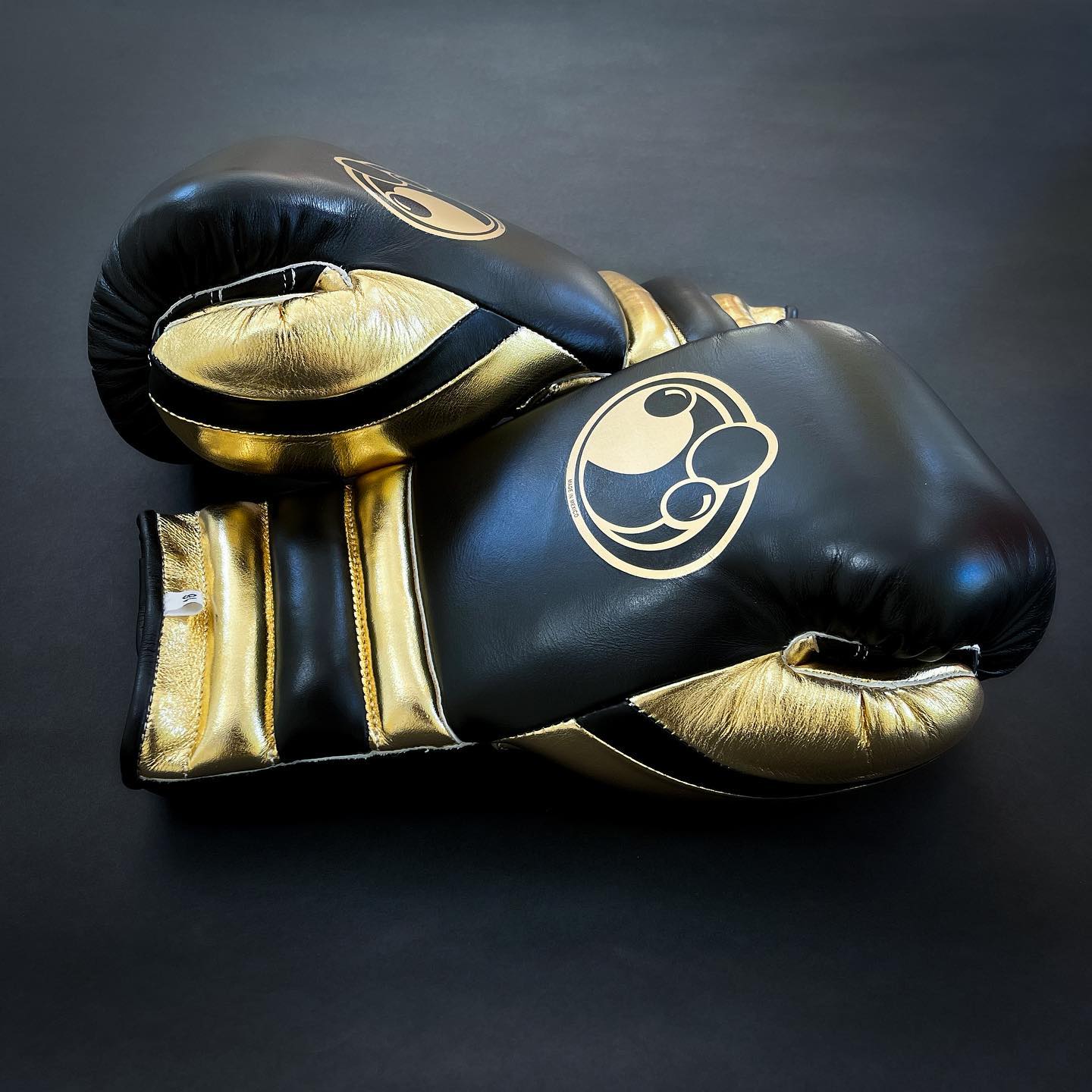 Personalized boxing glove, just like orignal Grant Gloves