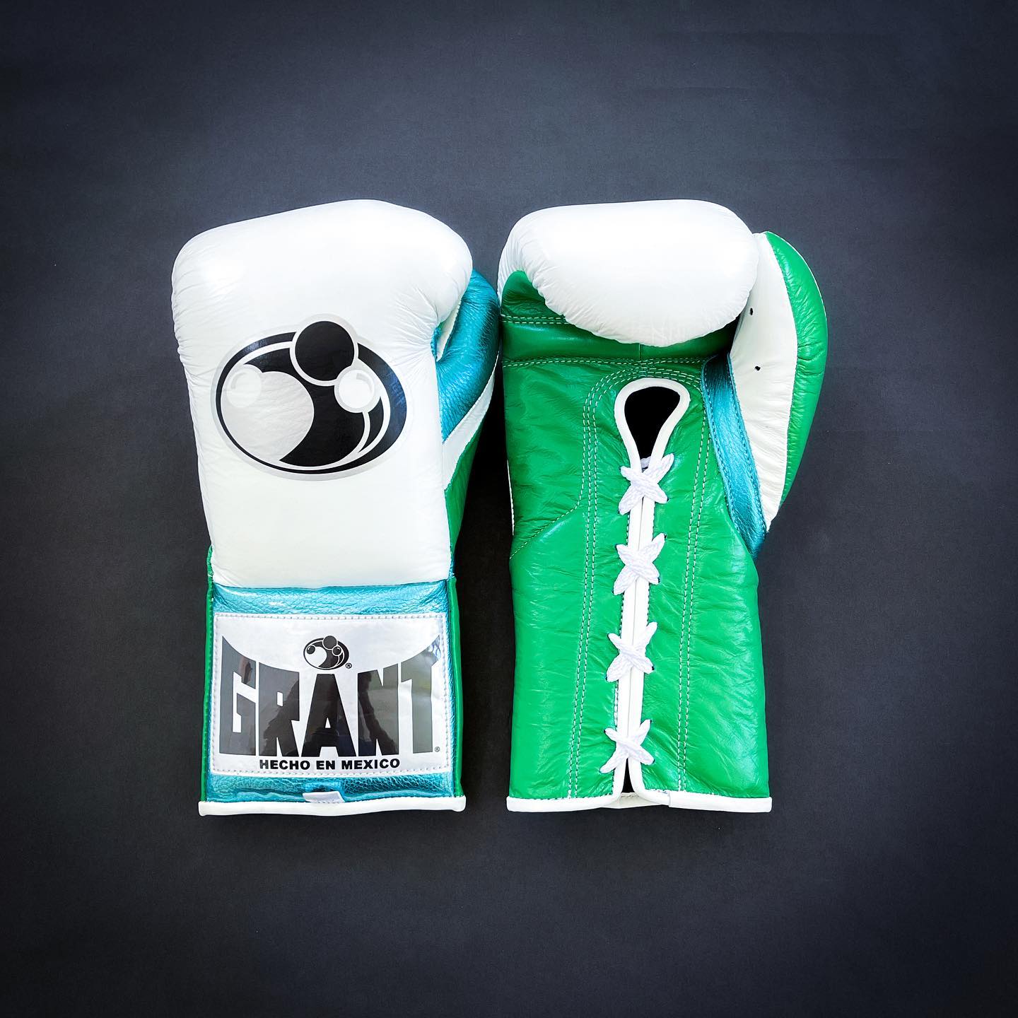 Personalized boxing glove, just like orignal Grant Gloves