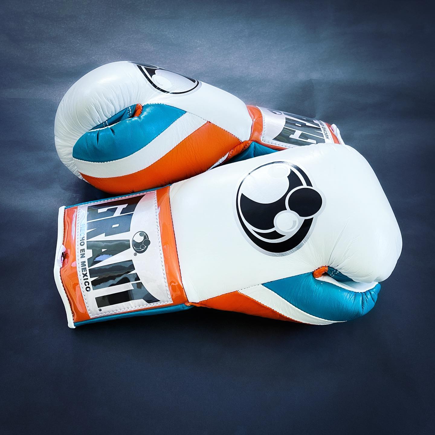 Personalized boxing glove, just like orignal Grant Gloves