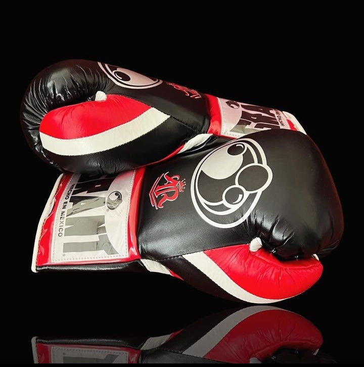 Personalized boxing glove, just like orignal_BN
