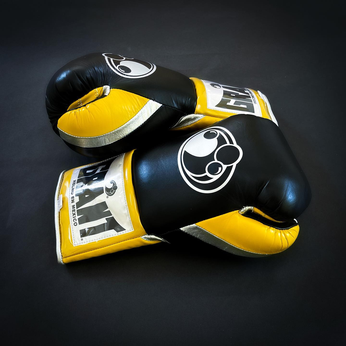 Personalized boxing glove, just like orignal  Grant Gloves