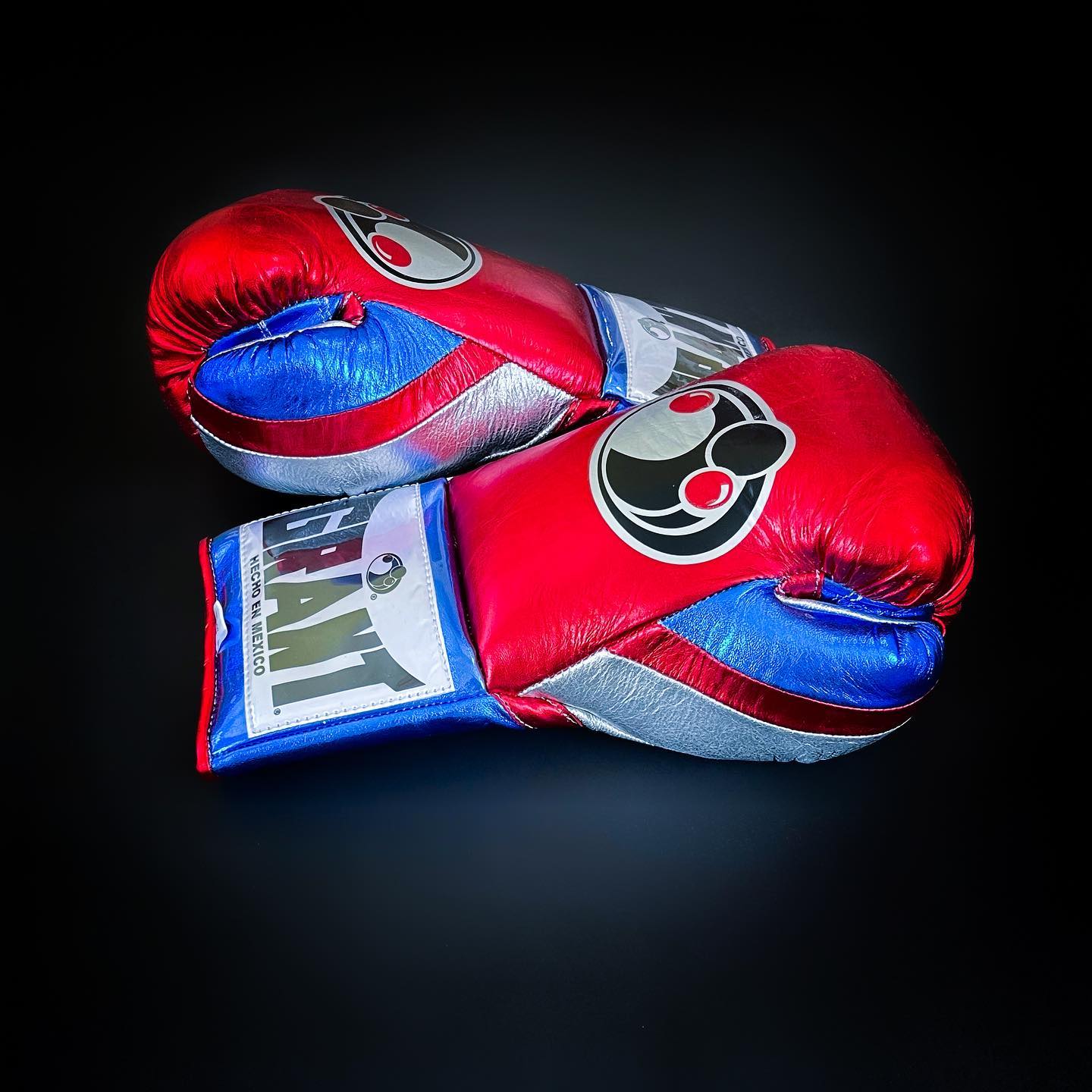 Personalized boxing glove, just like orignal Grant Gloves