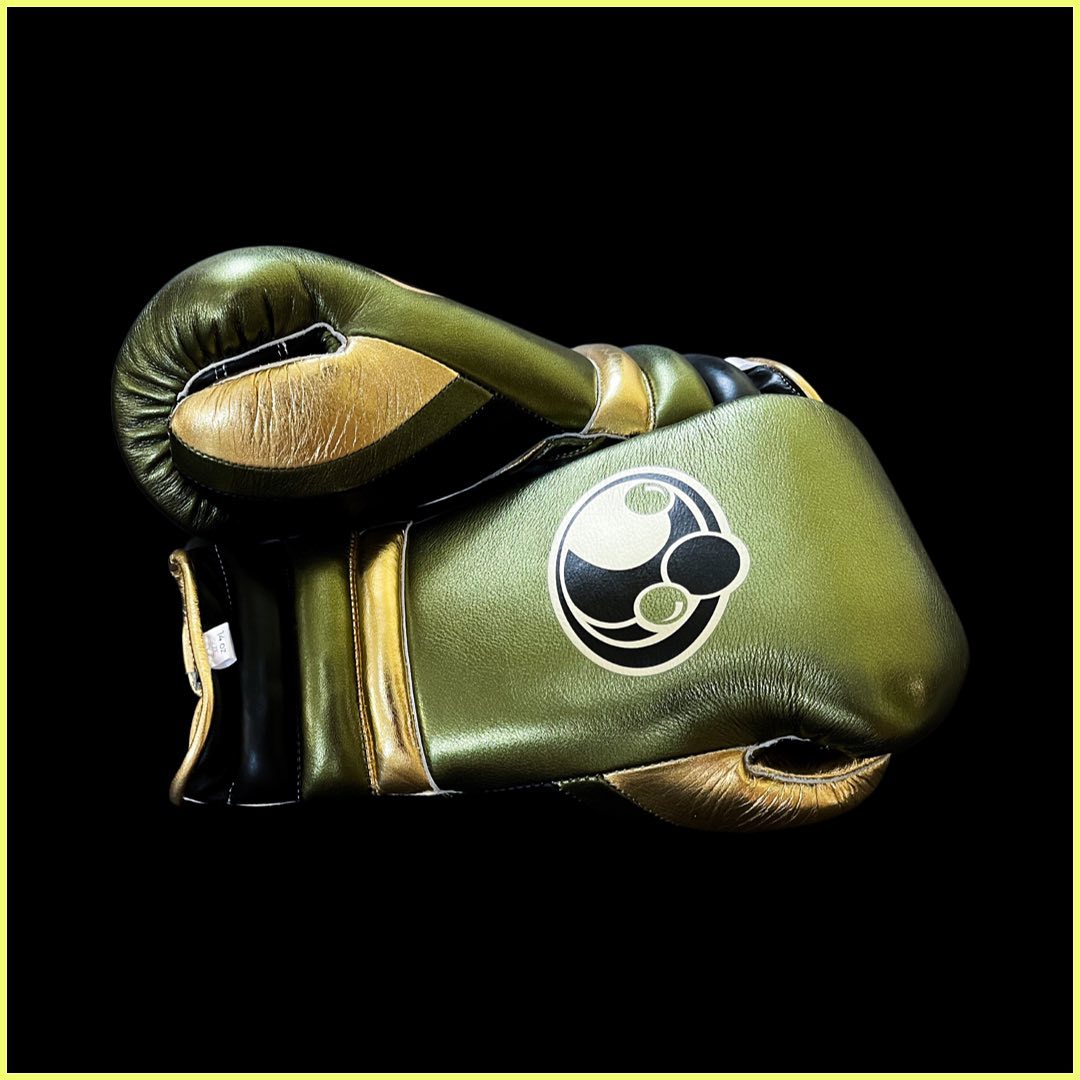 Personalized boxing glove, just like orignal Grant Gloves