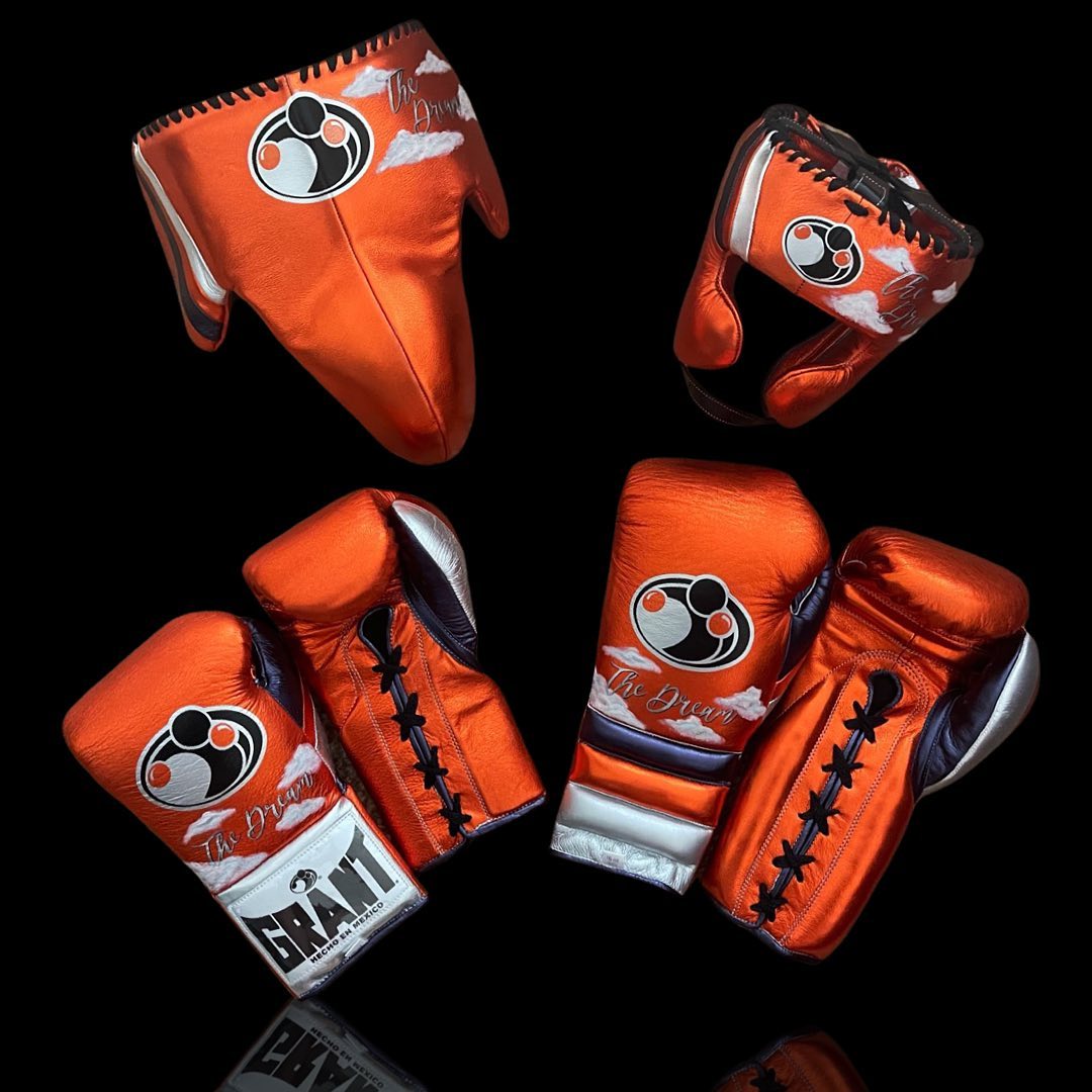 Personalized boxing set, just like orignal