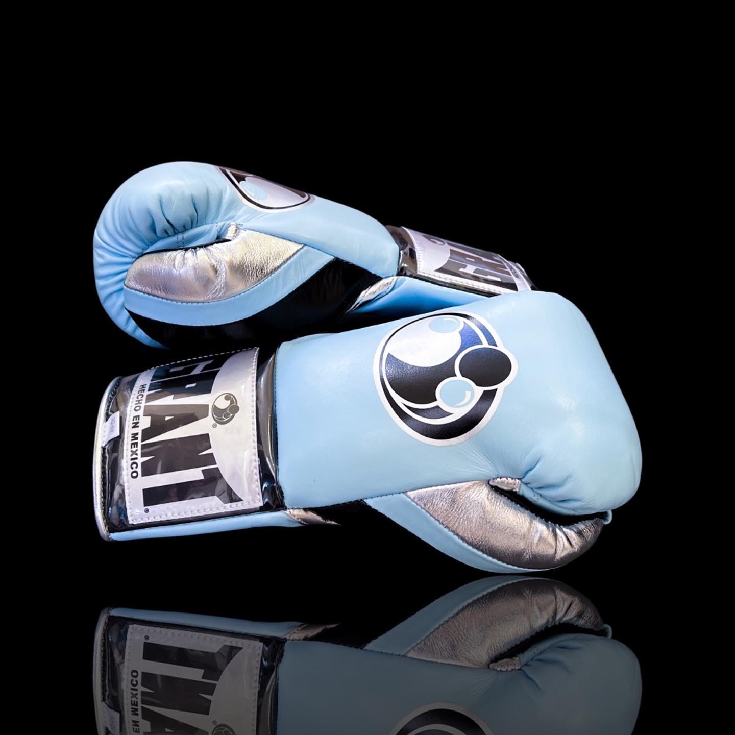 Personalized boxing glove, just like orignal_BN