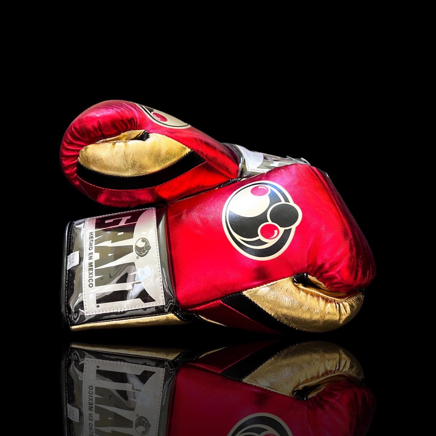 Personalized boxing glove, just like orignal_BN