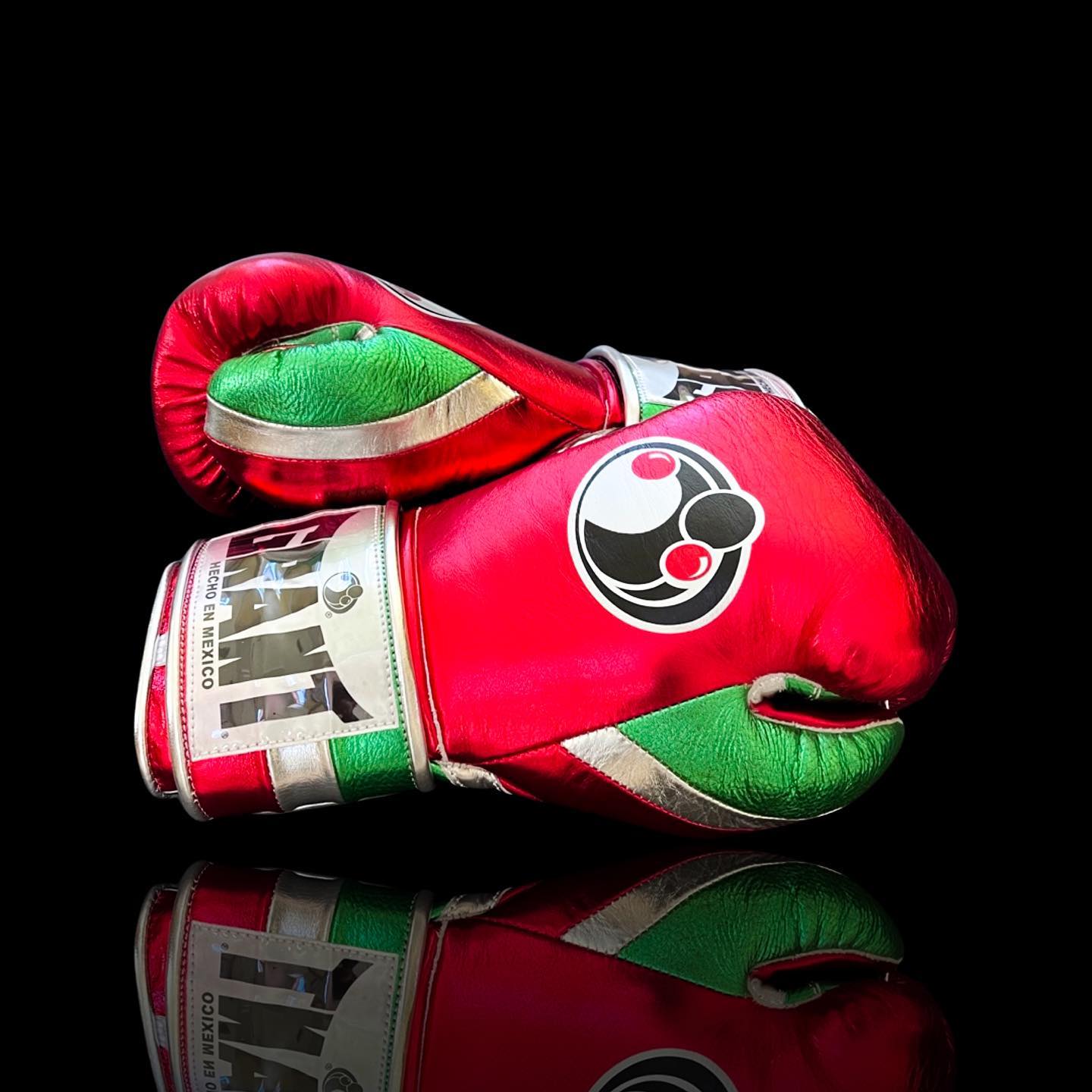 Personalized boxing glove, just like orignal Grant Gloves