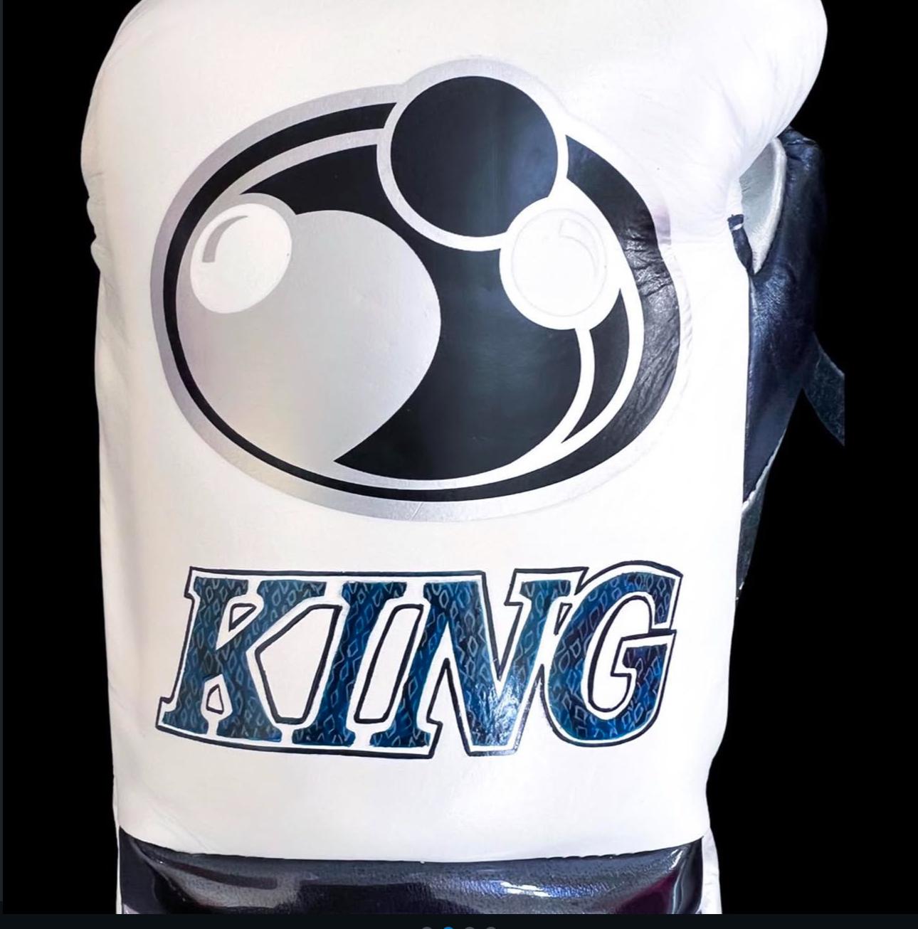 Personalized boxing glove, just like orignal_BN