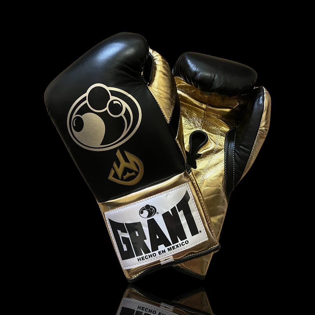 Personalized boxing set, just like orignal