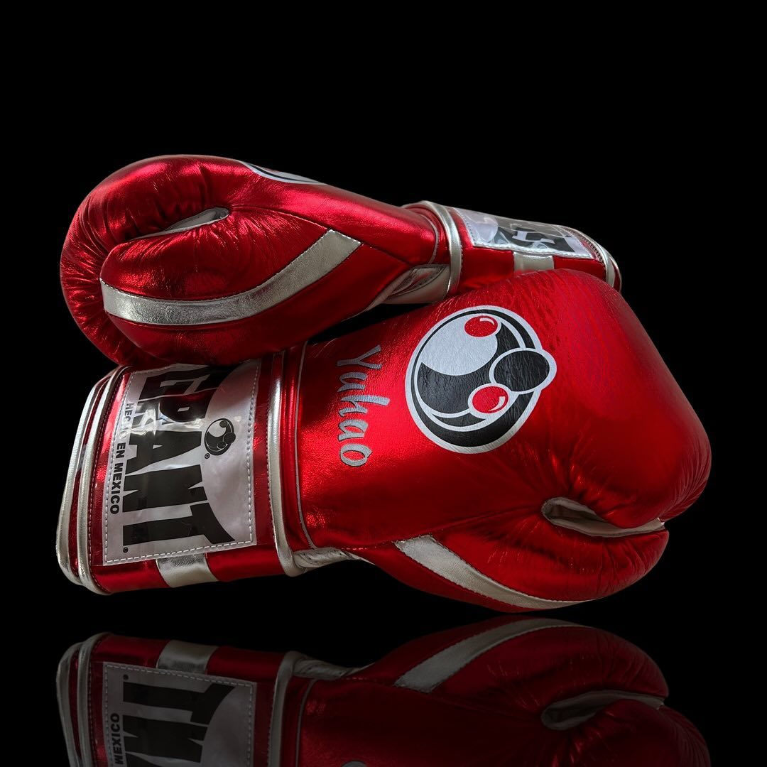 Personalized boxing glove, just like orignal Grant Gloves