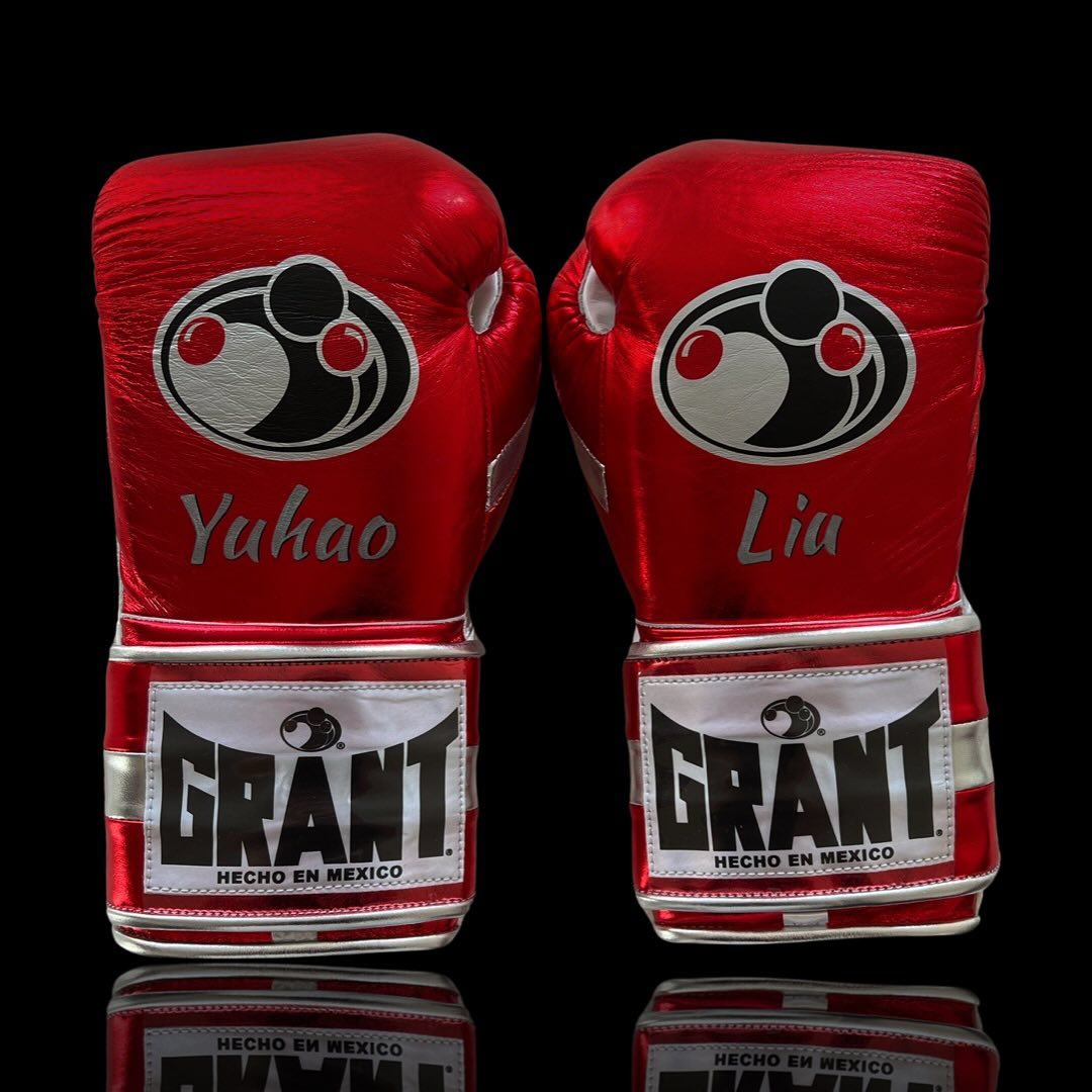 Personalized boxing glove, just like orignal Grant Gloves