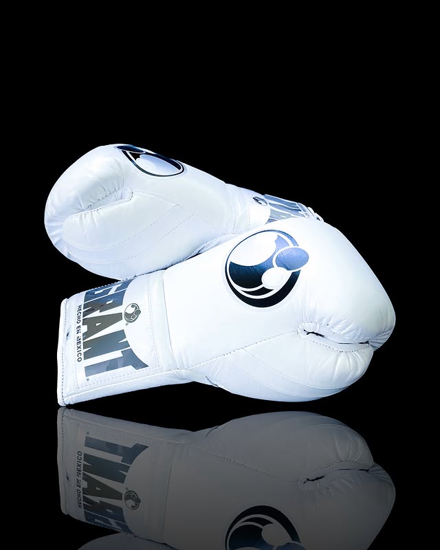Personalized boxing glove, just like orignaL_BN