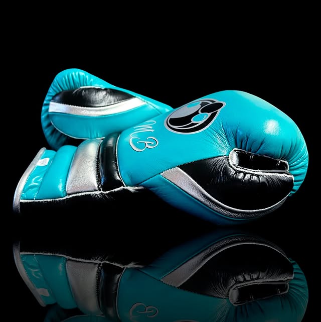 Personalized boxing set, just like orignal