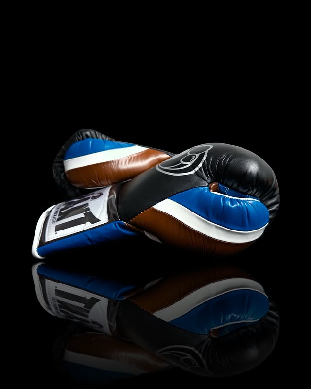 Personalized boxing glove, just like orignal_BN