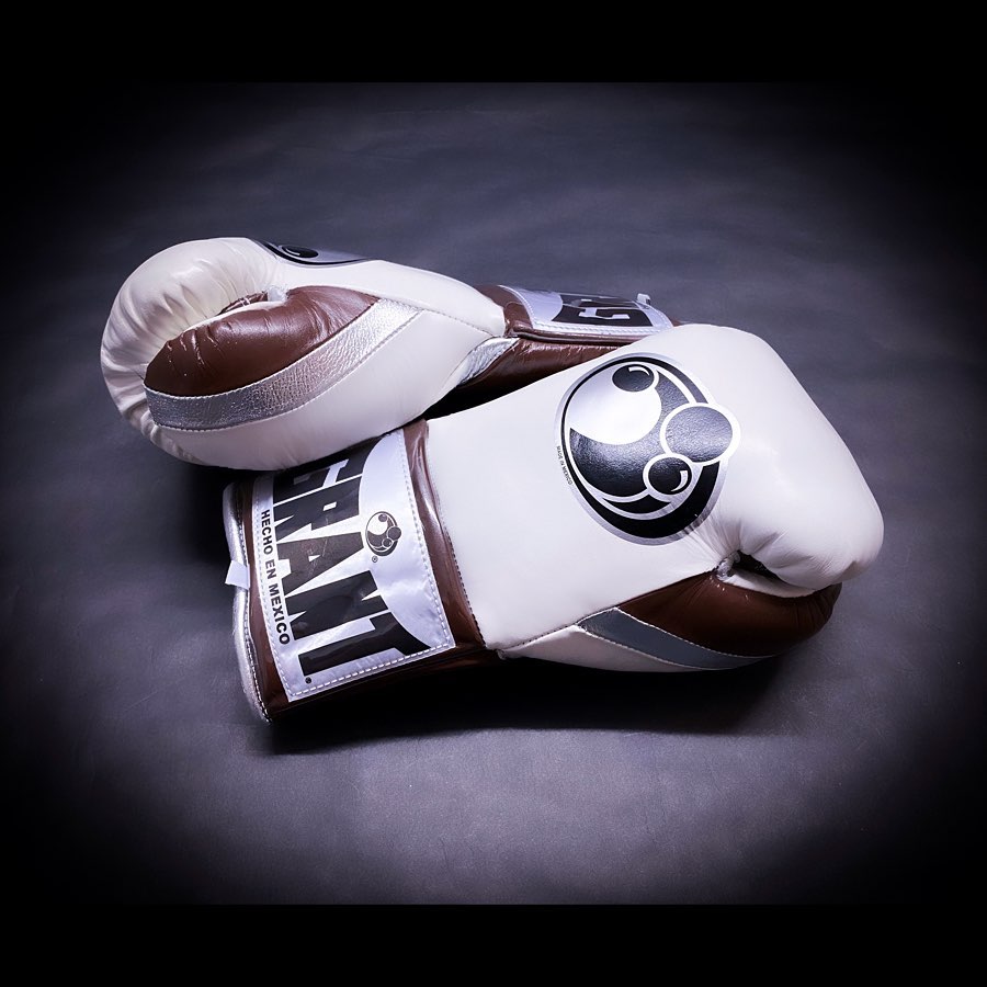 Personalized boxing glove, just like orignal Grant Gloves