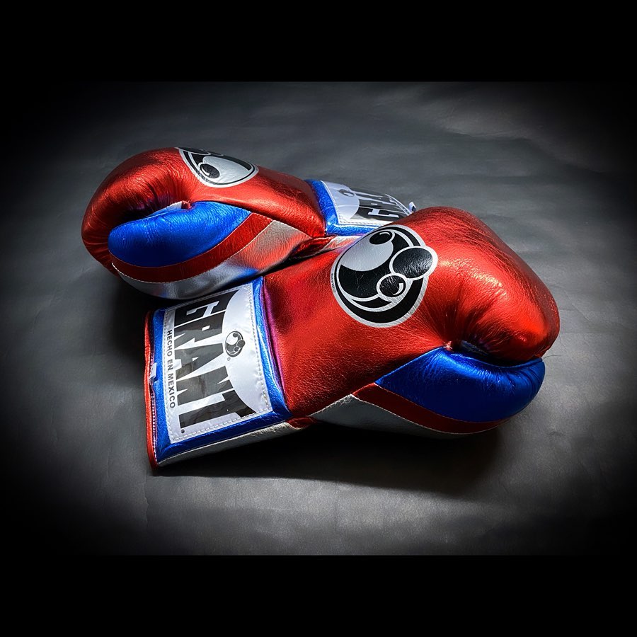 Personalized boxing glove, just like orignal Grant Gloves