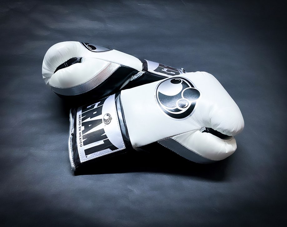 Personalized boxing glove, just like orignal Grant Gloves