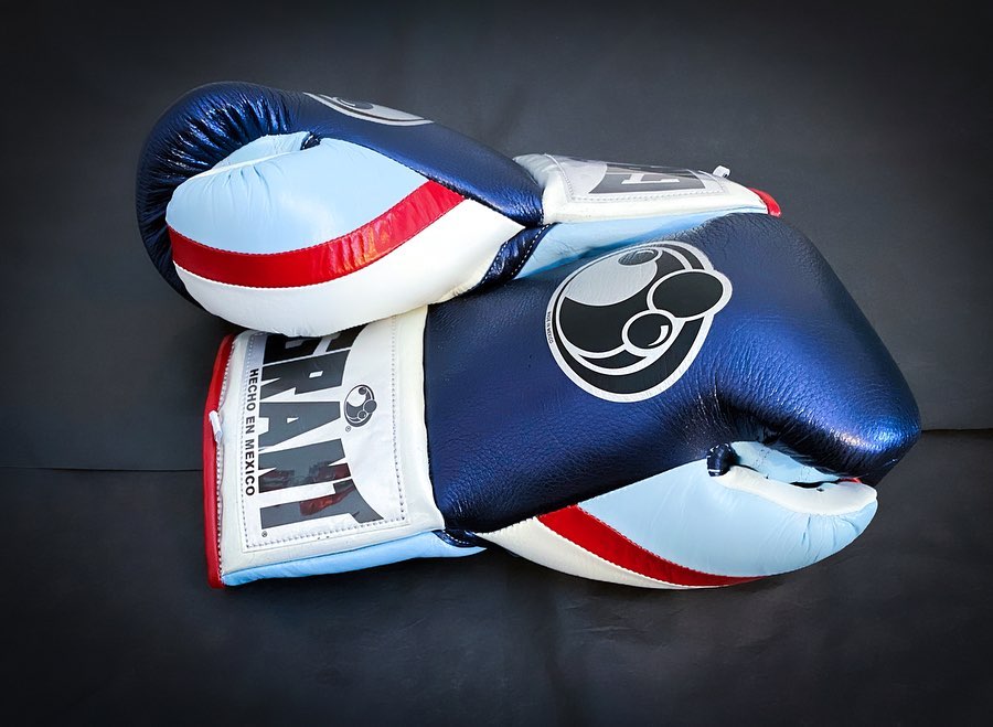 Personalized boxing glove, just like orignal Grant Gloves