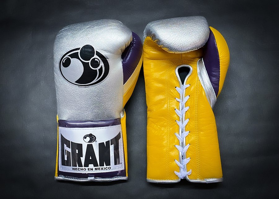 Personalized boxing glove, just like orignal Grant Gloves