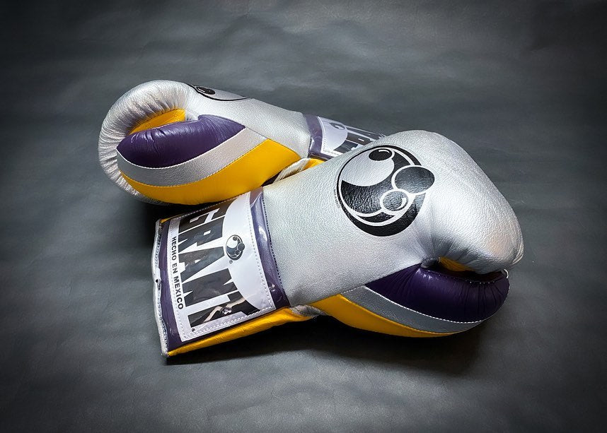 Personalized boxing glove, just like orignal Grant Gloves