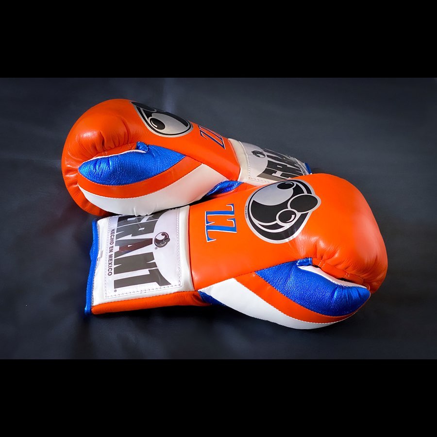Personalized boxing glove, just like orignal Grant Gloves