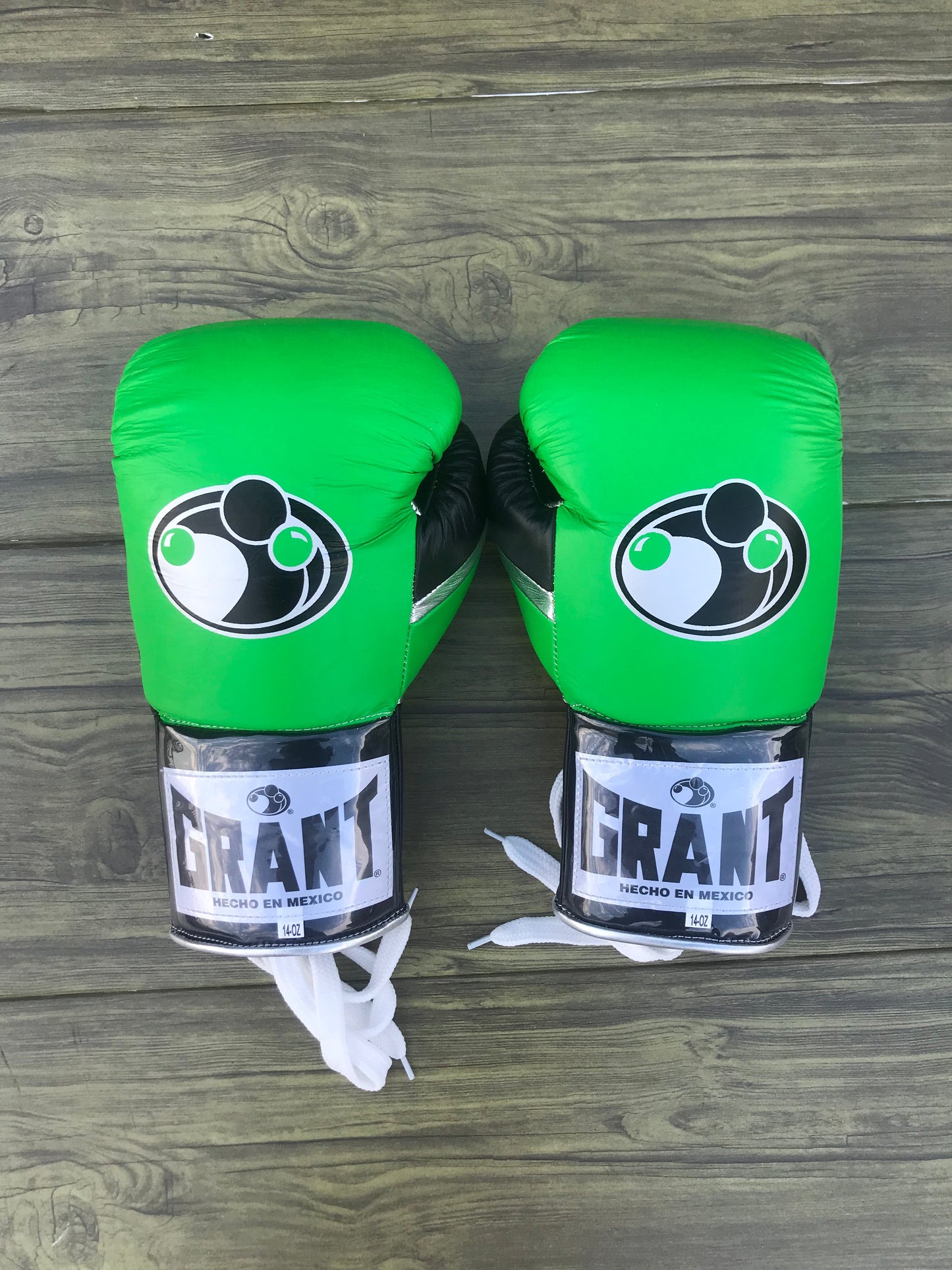 Personalized boxing set, just like orignal
