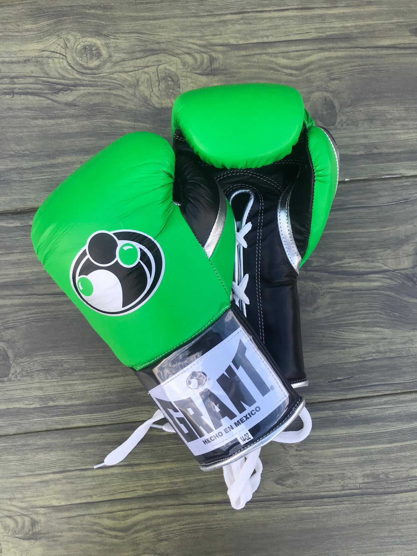 Personalized boxing set, just like orignal