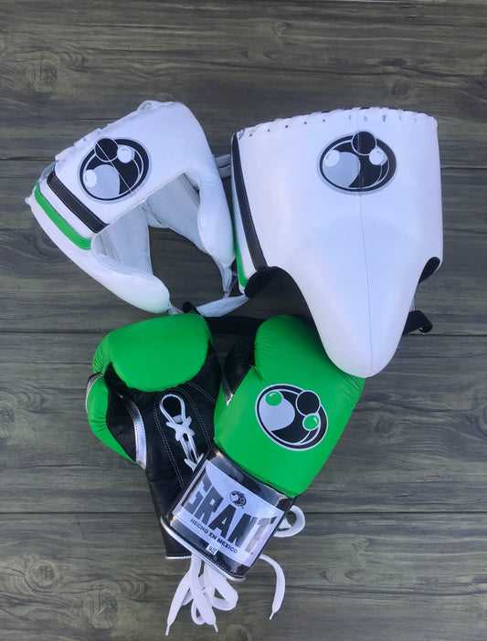 Personalized boxing set, just like orignal