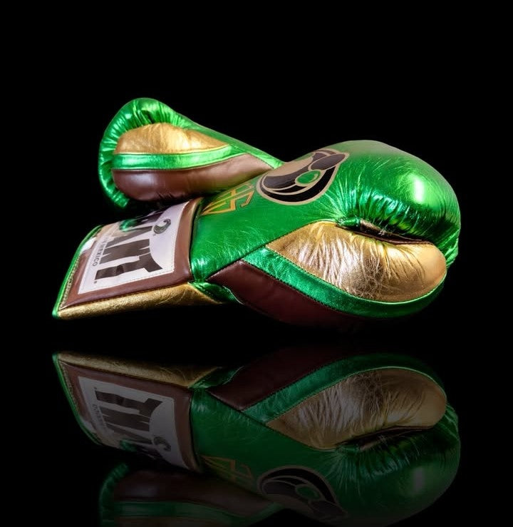 Personalized boxing set, just like orignal