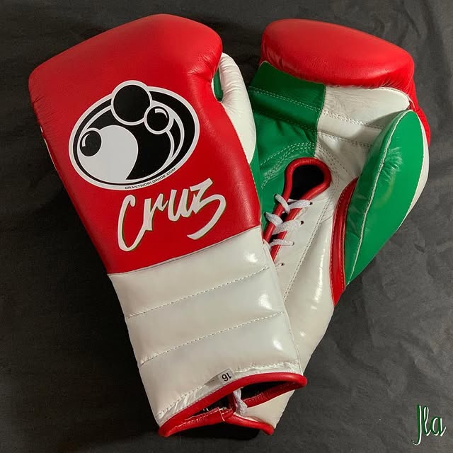 Personalized boxing glove, just like original GRANT gloves